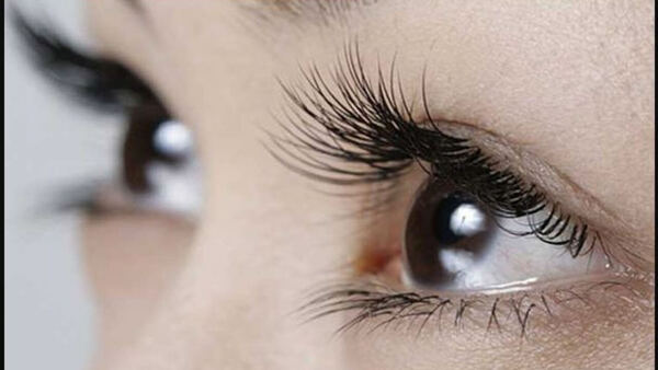 Thức khuya, nghỉ ngơi không đủ khiến mắt dễ trở nên thâm quầng? Nên sử dụng mặt nạ mắt nào tốt?